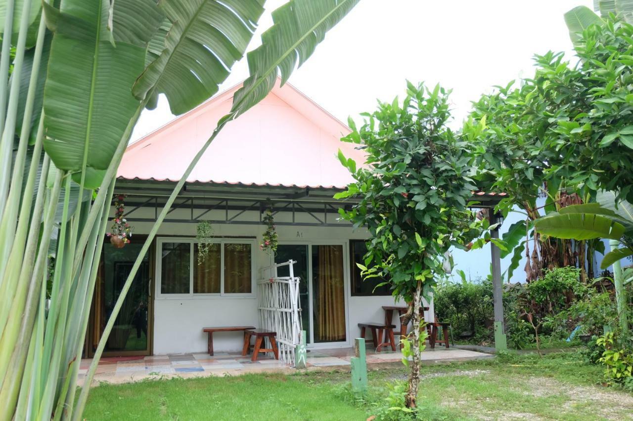 Tararin Hindad Hot Spring Resort Thong Pha Phum Exterior foto